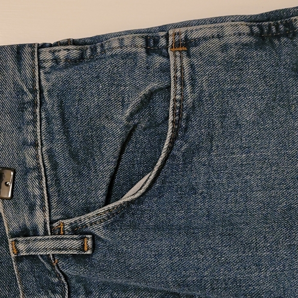 Wrangler Shorts - Picture 4 of 10